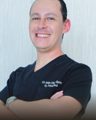 Dr Enrique Gomez